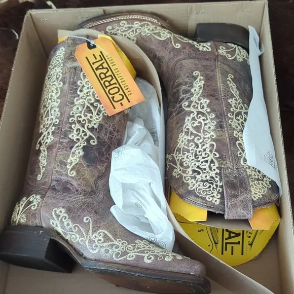 CORRAL A2663 floral embroidery "Lisa" distressed leather cowgirl boots sz6.5 NEW - Picture 15 of 16